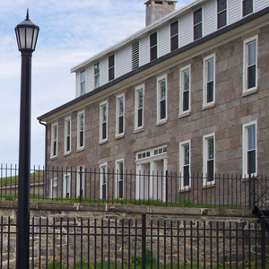 Fort Trumbull State Park and Museum